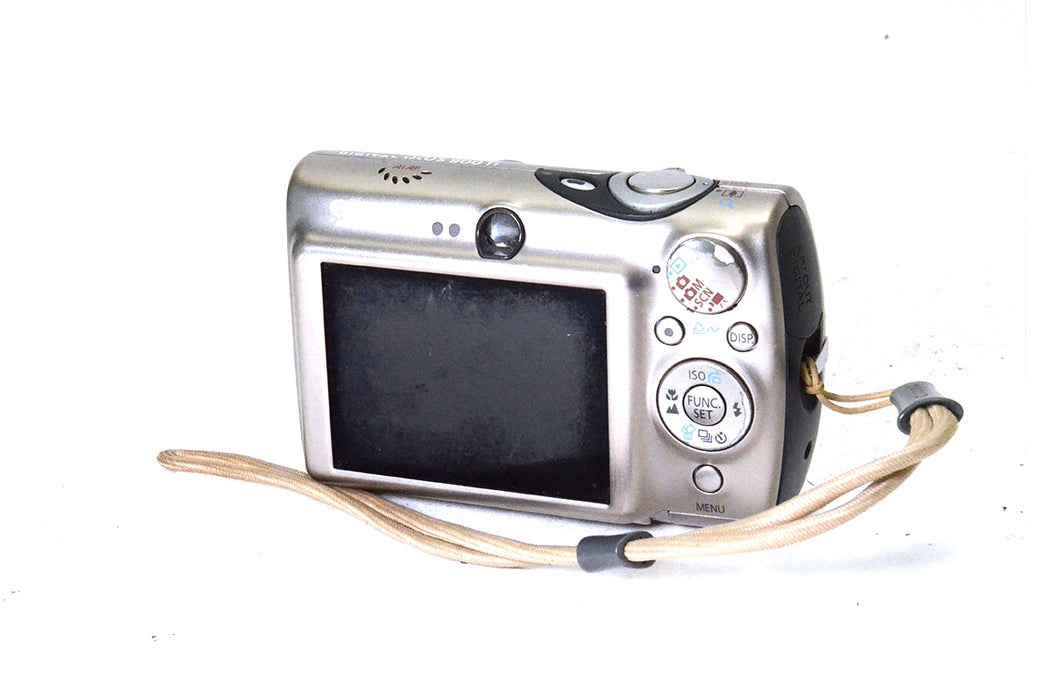 FOTOCAMERA CANON IXUS 900TI -LEGGI-