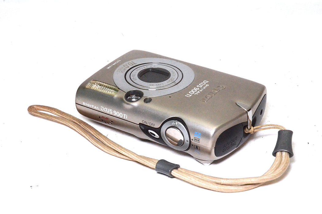 FOTOCAMERA CANON IXUS 900TI -LEGGI-