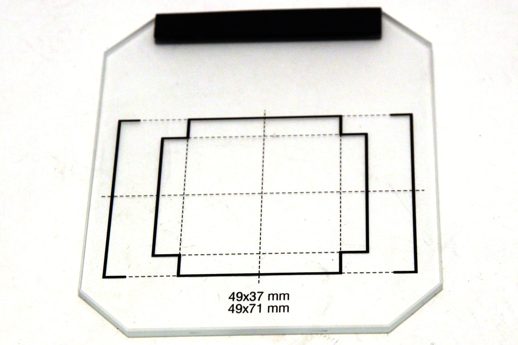 Linhof - 021840 x M679 Vetro Smerigliato con Riquadro (formato 37x49mm 49x71mm)