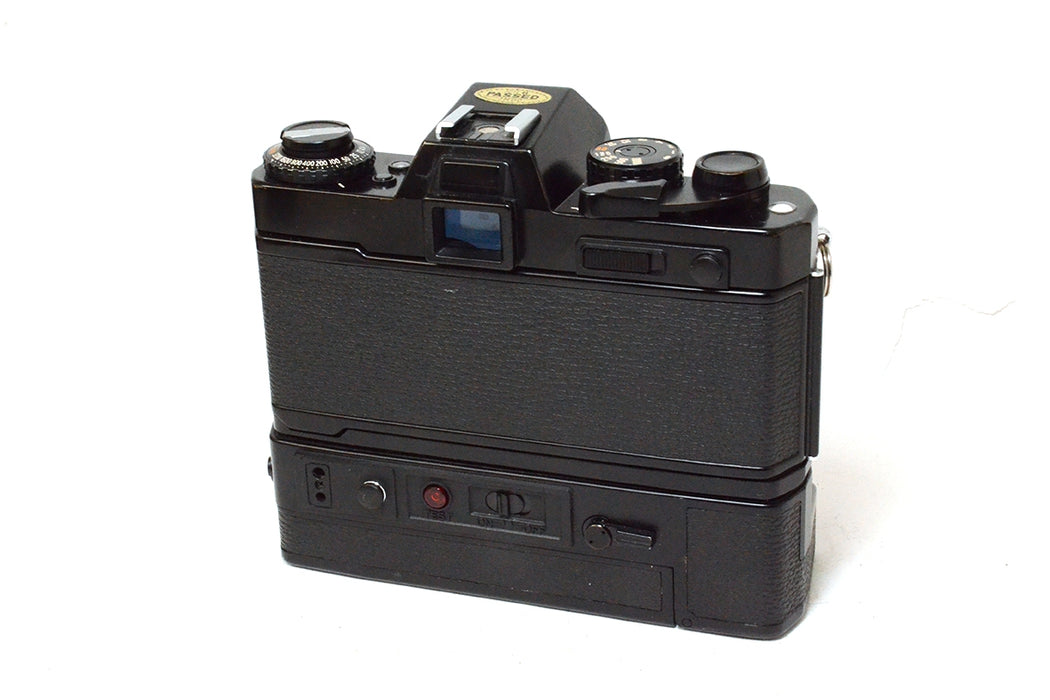 Fotocamera analogica Yashica FR con winder e ML 50mm F1.9