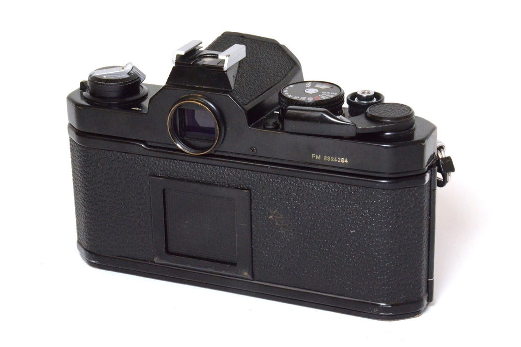 Fotocamera analogica Nikon Fm nera