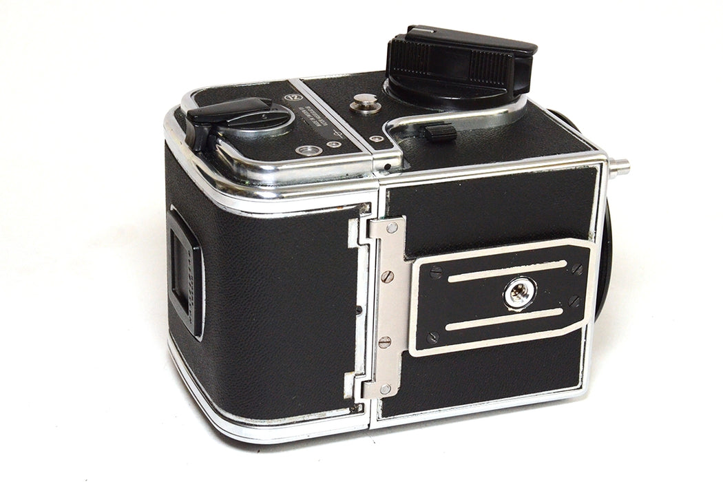 Fotocamera analogica Hasselblad 503cx Silver con A12