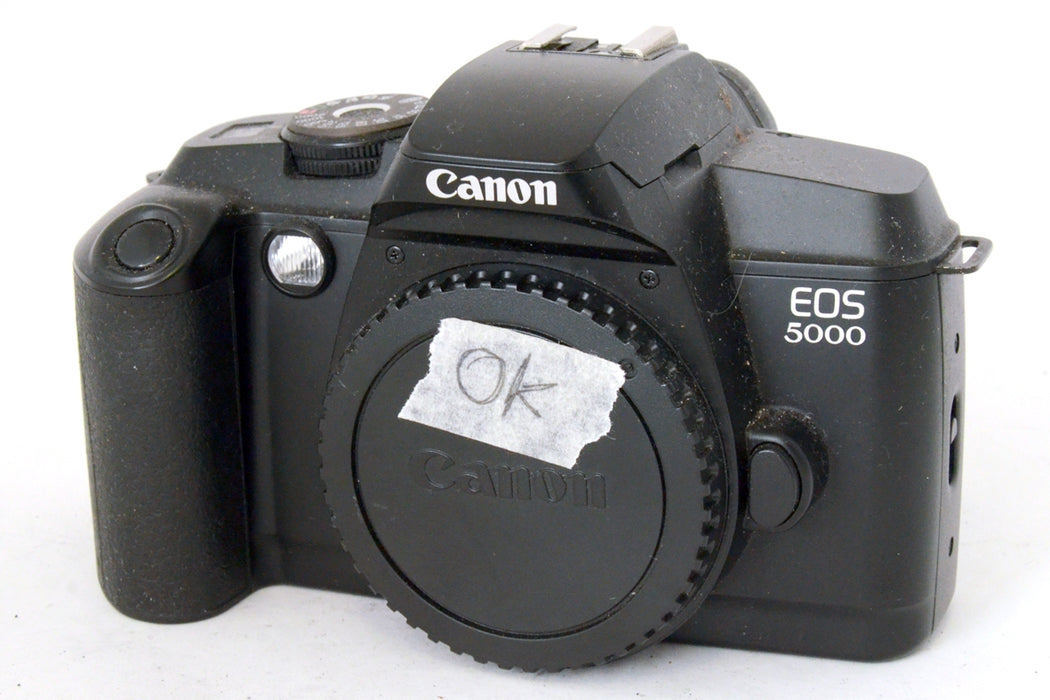 Canon Eos 5000 solo corpo Fotocamera a Pellicola In ottimo Stato Funziona