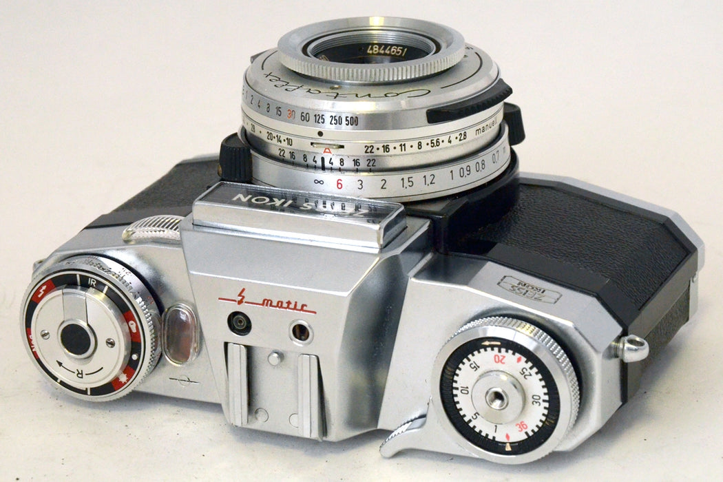 Zeiss Ikon Contaflex Matic con Tessar 2.8 / 50 con Borsa originale