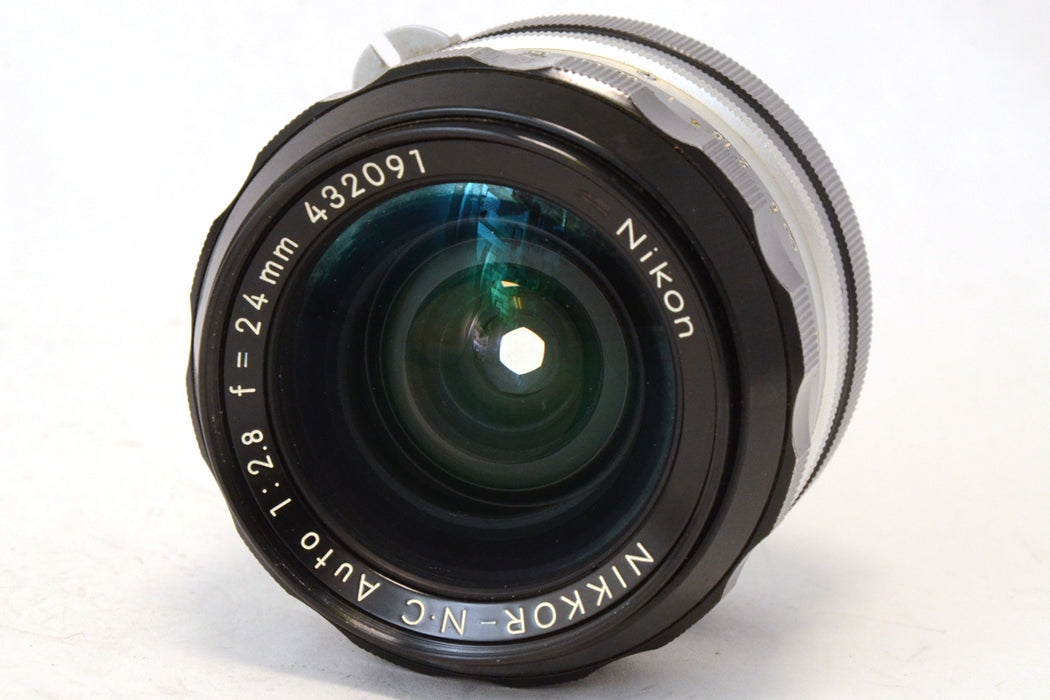 Nikon non AI Nikkor N.C 24mm F 2.8 Supergrandangolo Luminoso OK +++