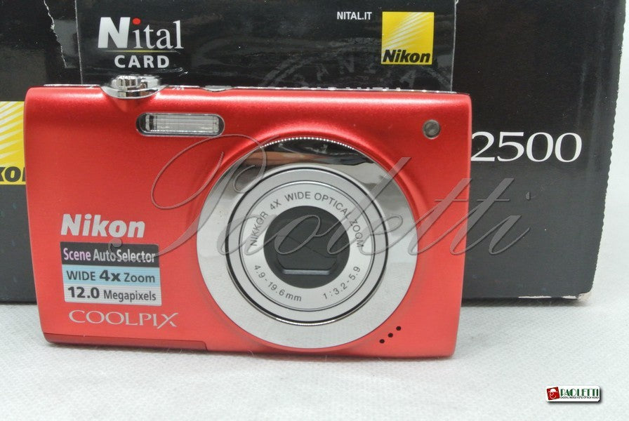 Nikon Coolpix S2500 Usato