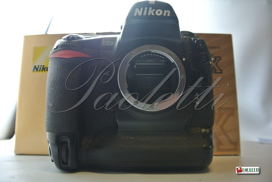 Nikon D2x