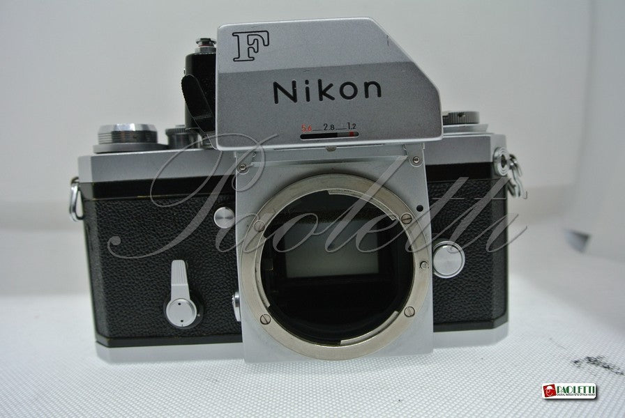 Nikon F Usata (1968)