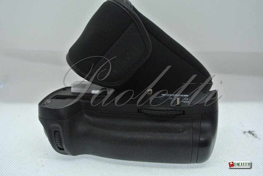 Nikon Multi-Power battery pack MB-D14 Nikon D600 / 610 Usato