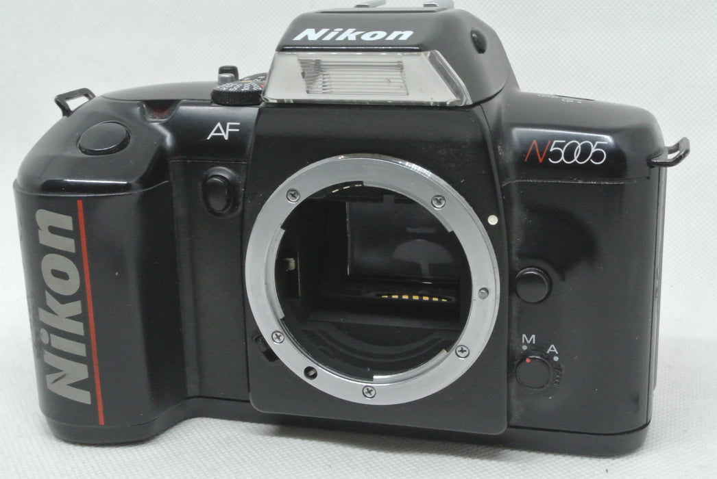 Nikon N85005 AF Usata