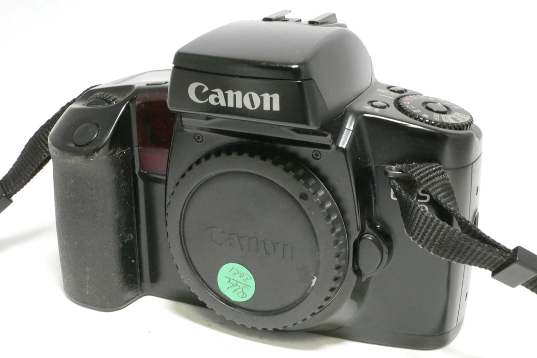 Canon Eos 100 con Tappo e Tracolla. Fotocamera a Pellicola