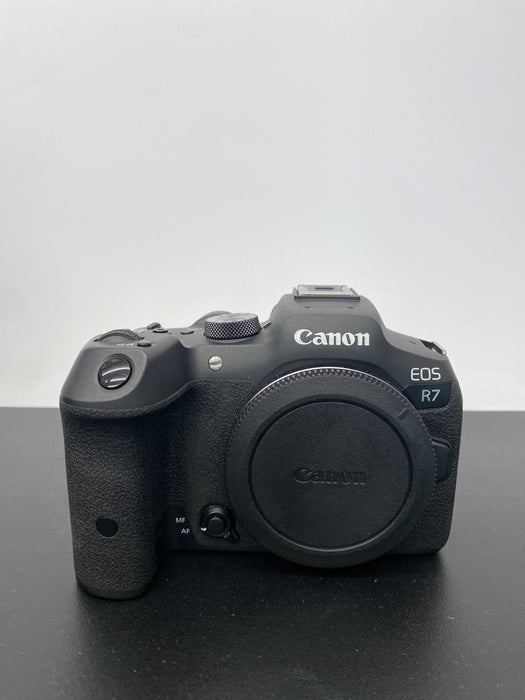 Canon Eos R7 (solo corpo) (CN) (cod. 5555500025961)